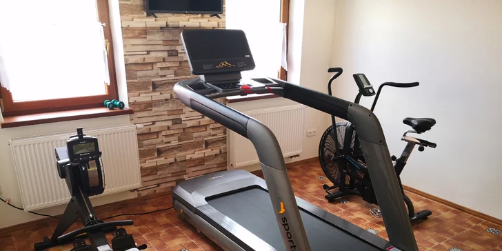 Přijďte si vytvarovat tělo: 1-5 vstupů na lekce TRX a tabaty