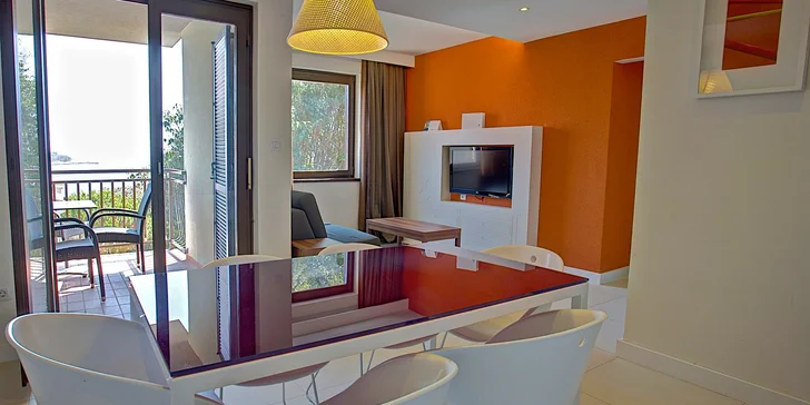 4* resort v blízkosti Puly na Istrii: 100 m na pláž, bazény a skvělé zázemí pro děti