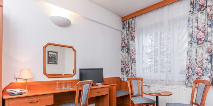 Ve dvou za krásami hlavního města: 3* hotel v klidné části Prahy, snídaně