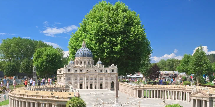 Jednodenní výlet do rakouských Korutan: památky v Klagenfurtu, park miniatur i plavba po jezeře