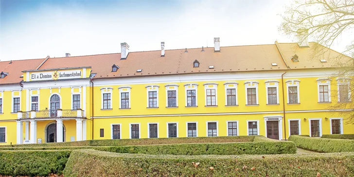 Půl kila žeber sous-vide s křenem i česnekovým chlebem pro 1 nebo 2 osoby
