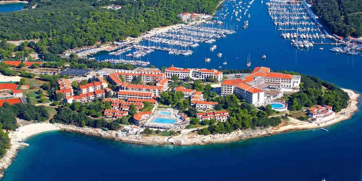4* resort v blízkosti Puly na Istrii: 100 m na pláž, bazény a skvělé zázemí pro děti