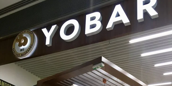 Otevřené vouchery na 80–300 Kč do Yobaru v Hradci: frozen yogurty, káva, koktejly i dezerty