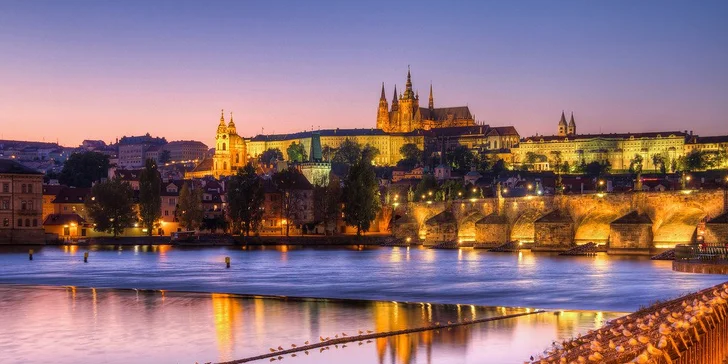 Moderní hotel v secesní budově blízko Václavského náměstí: snídaně a kredit na služby