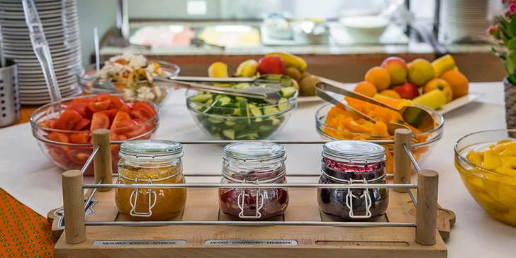 4* pobyt na Žižkově: moderní hotel, snídaně a objevování Prahy
