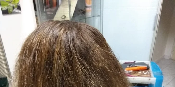 Kadeřnické balíčky pro všechny délky vlasů: střih, melír i brazilský keratin