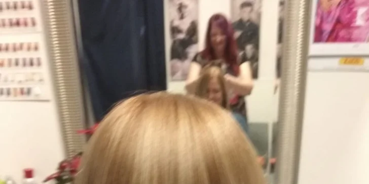 Kadeřnické balíčky pro všechny délky vlasů: střih, melír i brazilský keratin