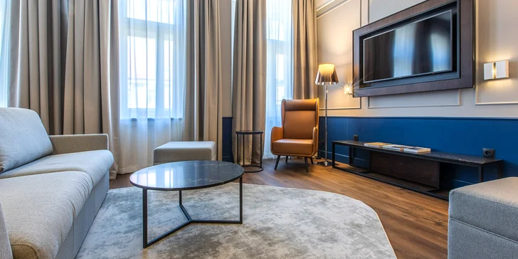 Moderní hotel v secesní budově blízko Václavského náměstí: snídaně a kredit na služby