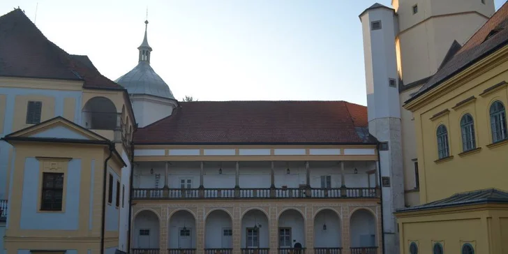 Hurá za kulturou: vstupné na romantický zámek Tovačov
