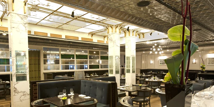 5* hotel Hilton na Starém Městě: snídaně, neomezený wellness a pozdní check-out