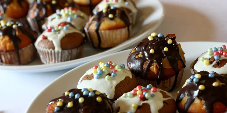 Sladké muffiny: 10 nebo 20 kusů, příchutě dle vlastního výběru i možnost rozvozu po Ostravě