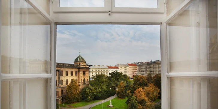 Přímo na Václavském náměstí: pobyt se snídaní v centru Prahy pro 2 osoby
