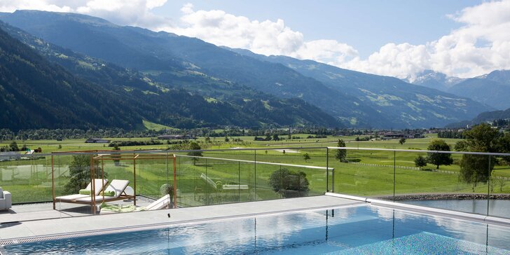 Dovolená v rakouském Zillertalu: neomezeně wellness, infrasauna na pokoji a snídaně či polopenze