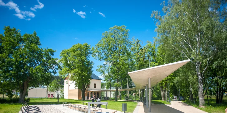 Pobyt nedaleko Adršpašských skal v pokoji Economy nebo Superior s polopenzí a wellness