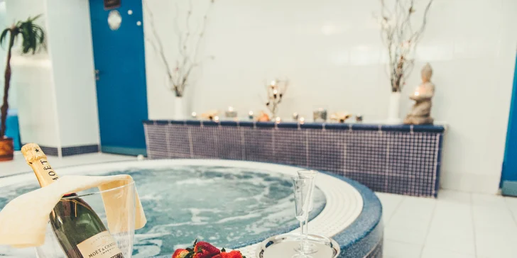 Wellness dovolená v kraji Babičky a Adršpašských skal s polopenzí, pěšky i na kole