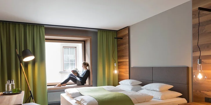 Dovolená v rakouském Schladmingu: hotel se snídaní či polopenzí, výhled na Dachstein