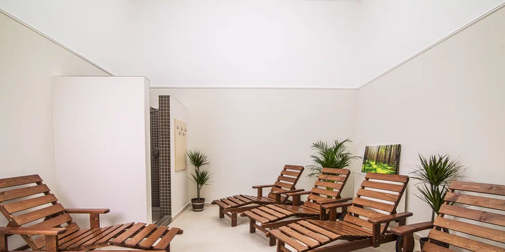 4* relax ve Varech: hotel u Mlýnské kolonády, jídlo a neomezený wellness