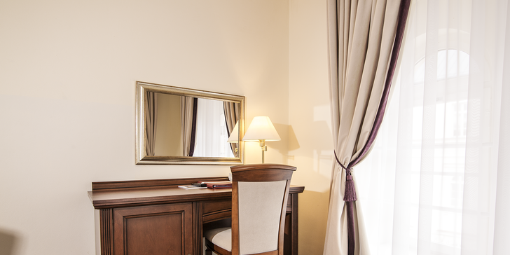 4* relax ve Varech: hotel u Mlýnské kolonády, polopenze, neomezený wellness a masáže či procedury