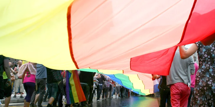 Podpořte vznik výstavy o životě LGBTI+ starších lidí, kterou organizuje ŽIVOT 90