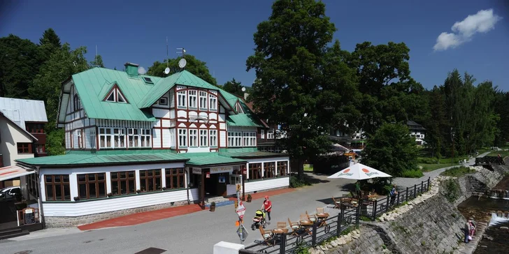 Krkonoše s all inclusive: rodinný pobyt v centru Špindlu s jídlem, pitím i zábavou