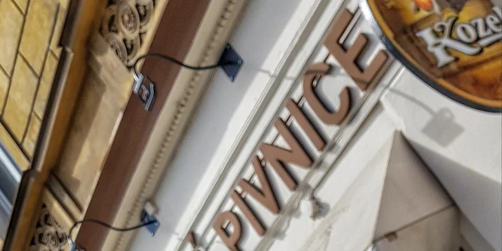Pořádný burger: výběr ze 3 druhů, 200 g hovězího masa a hranolky
