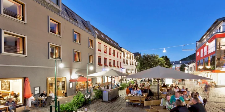 Dovolená v rakouském Schladmingu: hotel se snídaní či polopenzí, výhled na Dachstein