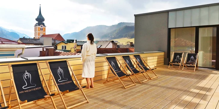 Dovolená v rakouském Schladmingu: hotel se snídaní či polopenzí, výhled na Dachstein