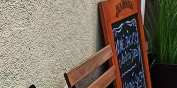 Zákusek s kávou Don Cortez nebo sklenkou kutnohorského vína pro dva
