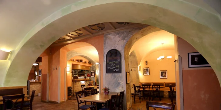 Pobyt na Starém Městě: příjemný hotel, bohaté snídaně a procházky