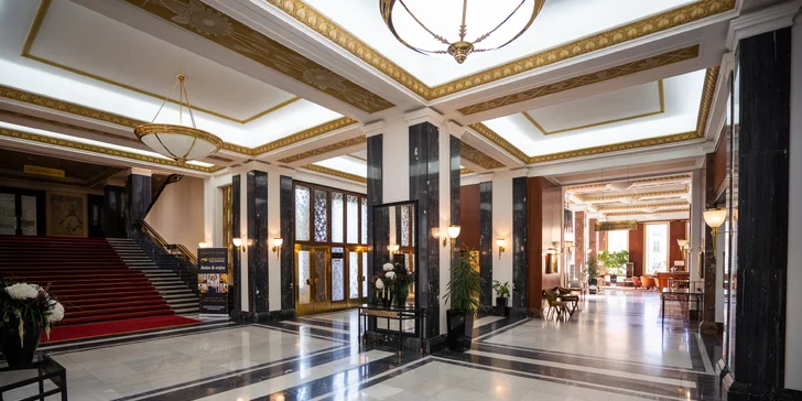 Legendární Grand Hotel International v Praze: pobyt se snídaní, skvělá dostupnost do centra