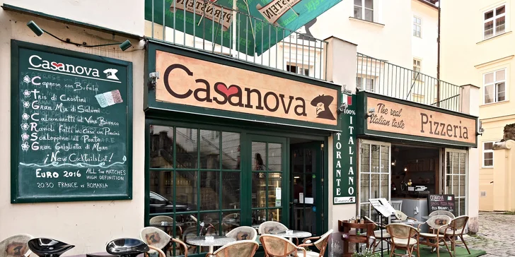 Mořská hostina s vínem a citronovým likérem pro dva v restauraci Casanova