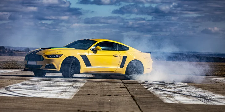 Upravený Ford Roush Mustang: 10 min. spolujízdy nebo až hodina řízení