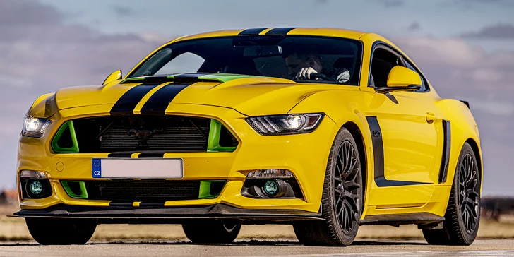 Upravený Ford Roush Mustang: 10 min. spolujízdy nebo až hodina řízení