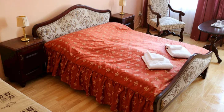 Pobyt na Starém Městě: příjemný hotel, bohaté snídaně a procházky