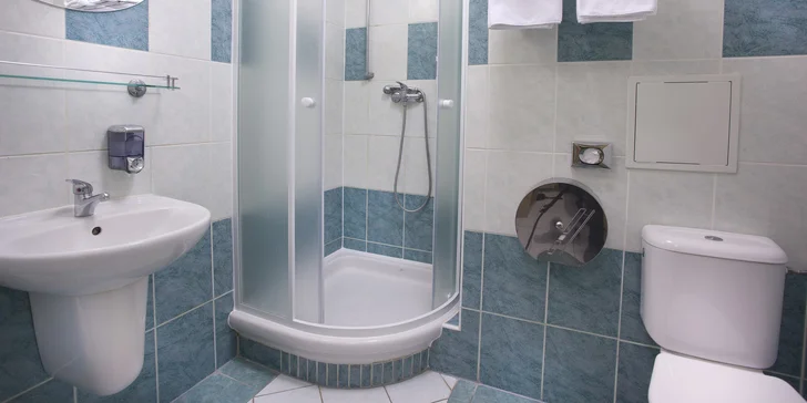 4* pobyt v Praze pro dva na jedinou noc i celý týden: snídaně a možnost wellness