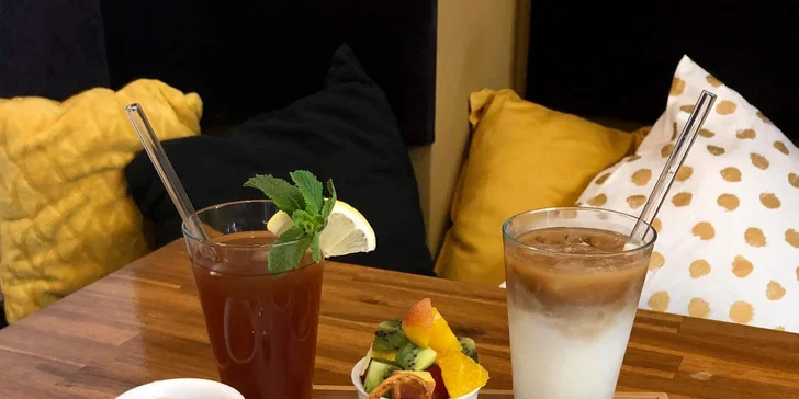 Dobrota v Chocafé: čokoládové fondue se zmrzlinou a ledové nápoje podle výběru pro dva