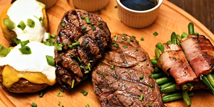 Steakové menu pro dva: filet mignon a rib-eye, přílohy, omáčky a víno