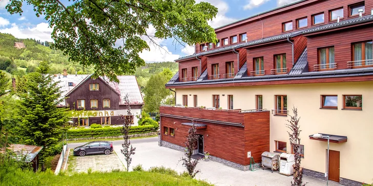 Léto a podzim v Jeseníkách s polopenzí, saunou a vstupem do Relax centra