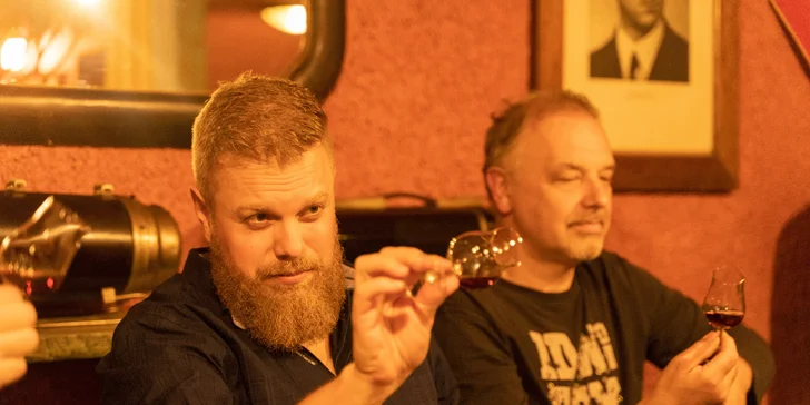 Tříchodové menu s carpacciem a biftekem a degustace rumů pro 2 osoby