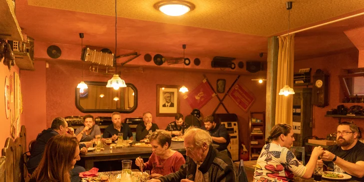 Tříchodové menu s carpacciem a biftekem a degustace rumů pro 2 osoby