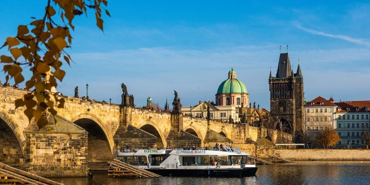 50min. vyhlídková plavba po Vltavě na ekologické lodi Bella Bohemia