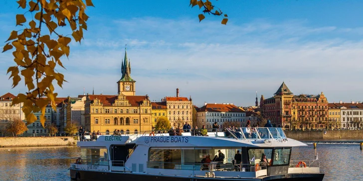 50min. vyhlídková plavba po Vltavě na ekologické lodi Bella Bohemia