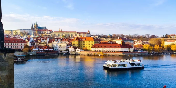 50min. vyhlídková plavba po Vltavě na ekologické lodi Bella Bohemia
