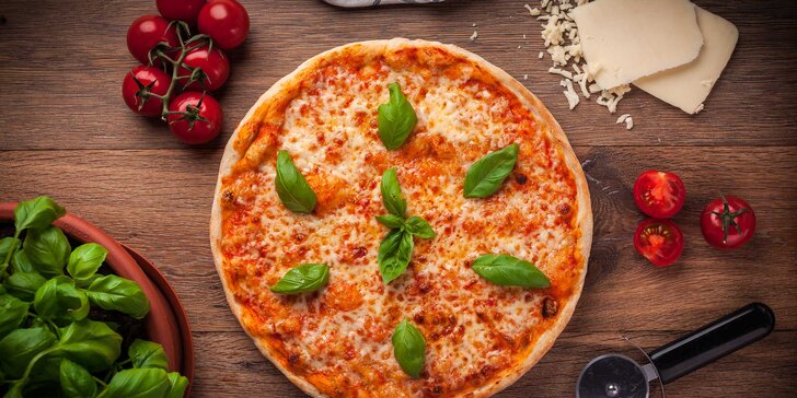 Italská dobrota: 1 nebo 2 velké pizzy podle výběru z 12 druhů