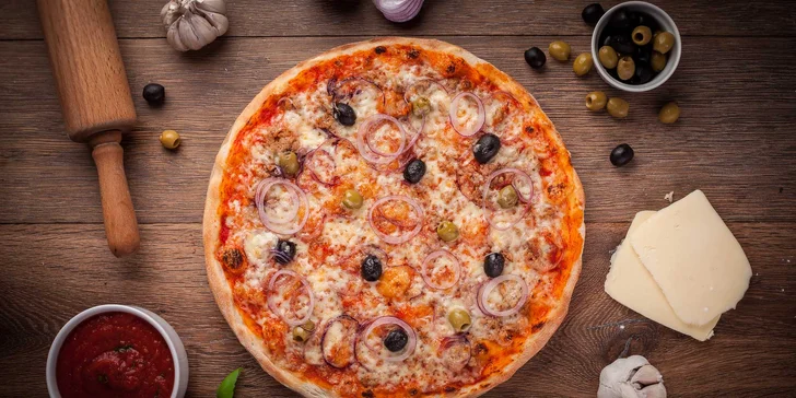 Italská dobrota: 1 nebo 2 velké pizzy podle výběru z 12 druhů