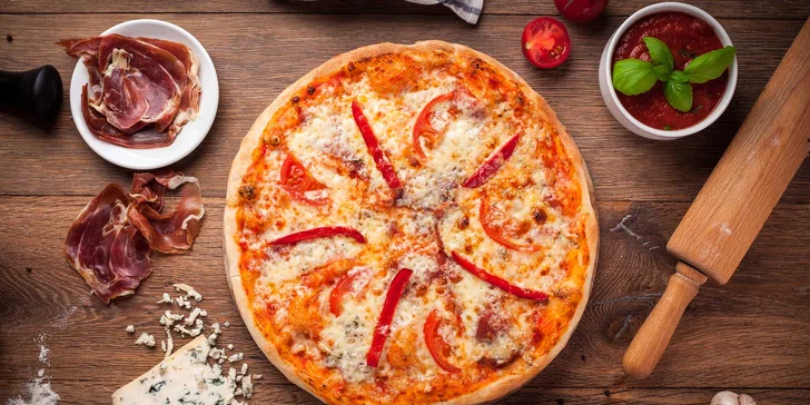 Italská dobrota: 1 nebo 2 velké pizzy podle výběru z 12 druhů