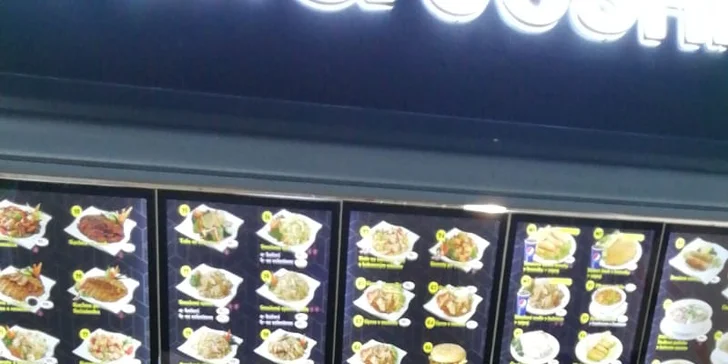 Sushi sety: 26 vegetariánských rolek, 16 s lososem nebo 32 ks maki