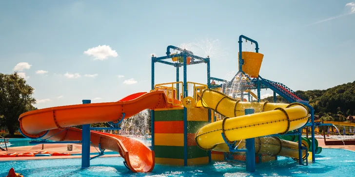 Dovolená v Chorvatsku: 4* hotel se stravou, neomezený vstup do 2 aquaparků