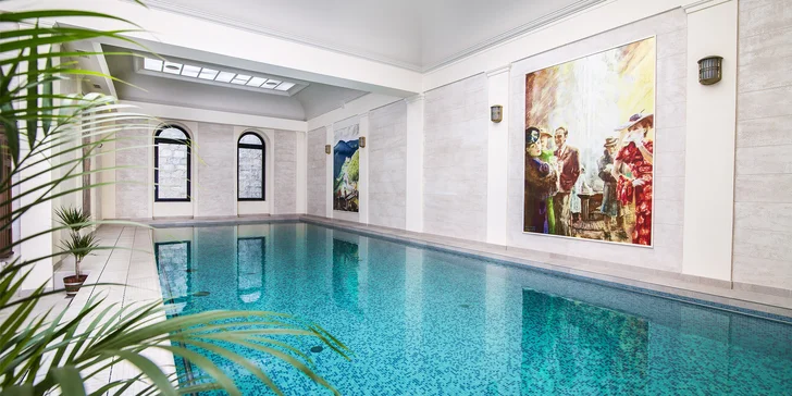 4* relax ve Varech: hotel u Mlýnské kolonády, jídlo a neomezený wellness