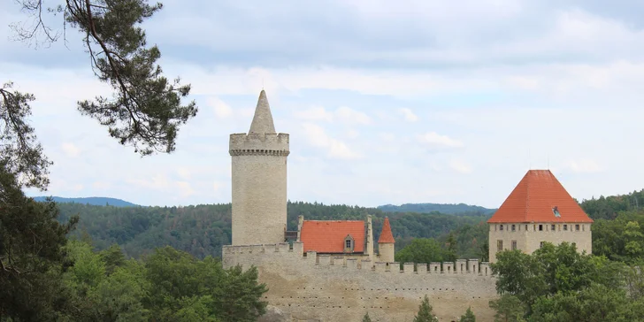 Víkendový zájezd na Kokořínsko: ubytování, polopenze a výlety s průvodcem
